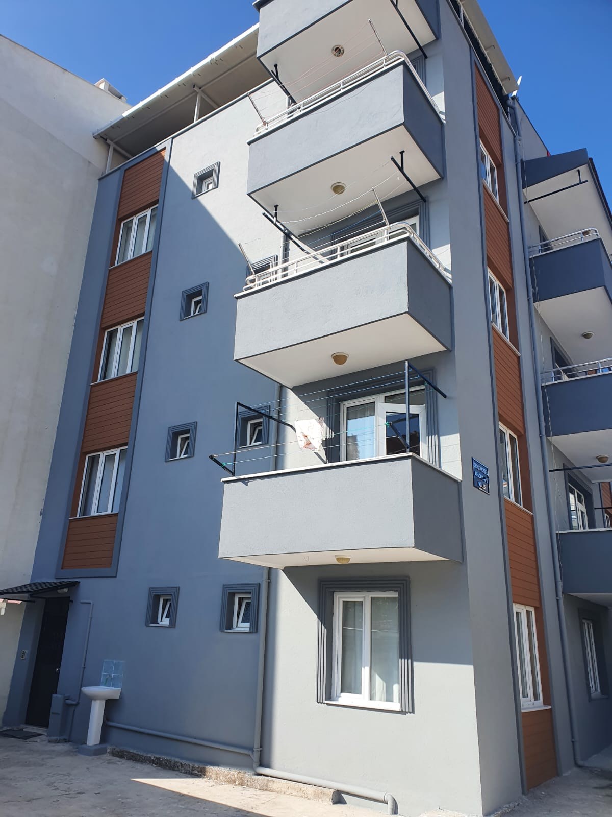 MTS Boya çalışmalarından tamamlanan örnek cephe uygulaması